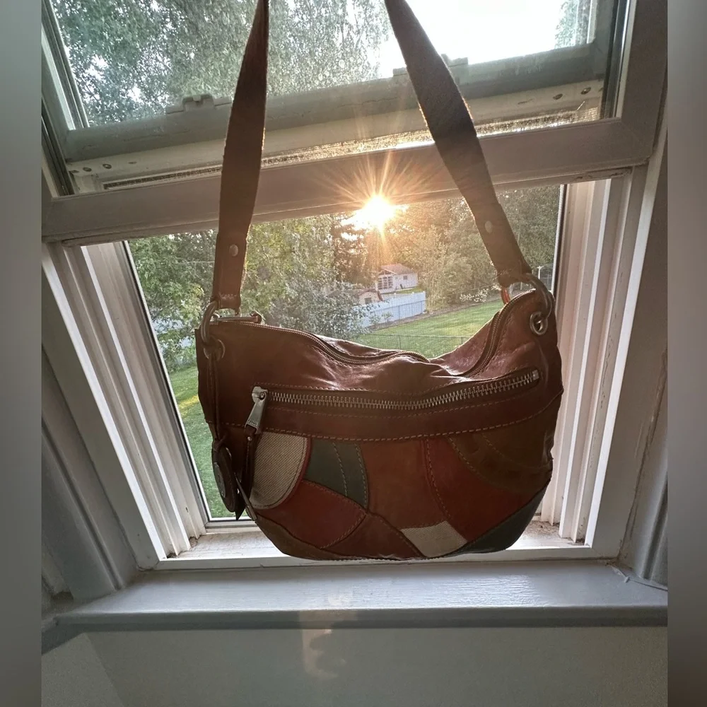 FOSSIL Leather Patchwork Shoulder Bag Crossbody Hobo Handbag Purse VINTAGE - Picture 4 of 15